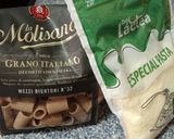 Foto del paso 1 de la receta: Albóndigas🧆 en salsa con pasta rigatoni🍝y queso 🧀