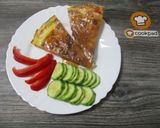Tortillás 🍕 tojásos pizza 🌯🍳 szalámival és sajttal 🧀 recept fázis 8 fotója