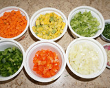 Foto del paso 3 de la receta: Lentejas a la jardinera con arroz azafrán y choricillos