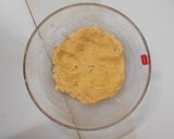A picture of step 2 of Rajma kachori.
