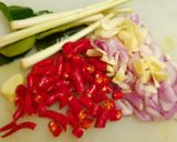 Foto langkah ke 1 dari resep Tumis Cumi Asin Petai.