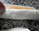 Foto del paso 3 de la receta: Rollitós de queso cheddar