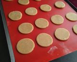 Une image de l'étape 2 de Biscuit fourré chocolat et praline.