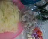 Foto langkah ke 1 dari resep Tumis pedas pepaya muda dengan udang.