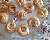 Foto del passaggio 7 della ricetta Roselline di pasta sfoglia