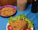 Foto langkah ke 7 dari resep Ayam Goreng Kremes.