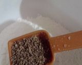 A picture of step 1 of Crispy namak pary.