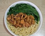 Foto langkah ke 5 dari resep Mie Ayam Bumbu Instan.