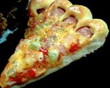 รูปขั้นตอนการทำที่ 7 ของ โฮมเมดพิซซ่าแป้งหนานุ่มขอบไส้กรอก (Homemade Pizza)