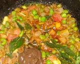 A picture of step 6 of Turkey berry curry.