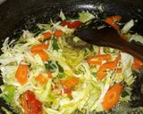 Foto langkah ke 4 dari resep Bihun goreng+telur orak arik.