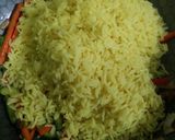 Foto del paso 4 de la receta: Arroz con verduras y salsa de soja