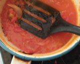 Foto del paso 2 de la receta: Chuletas ahumadas en salsa de tomate