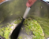 Foto del paso 1 de la receta: Crema fría de espárragos verdes con tomates secos