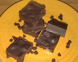 A picture of step 5 of Bubble Oreo Chocolates.