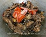 Foto langkah ke 4 dari resep Tumis Tulangan Ayam Kecap Pedas.