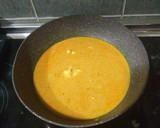 Foto del paso 3 de la receta: Pollo con arroz al curry y agua de coco 🥥🍛