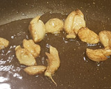 Foto del paso 2 de la receta: Calamarcitos Flambeados en aceite de oliva aromarizado con Ajo