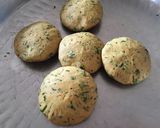 A picture of step 5 of Dhaniya Paratha.