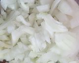 รูปขั้นตอนการทำที่ 1 ของ ข้าวผัดน้ำพริกเผาไก่