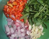 Foto langkah ke 1 dari resep Cumi pedas kemangi.