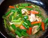 รูปขั้นตอนการทำที่ 5 ของ ไก่ผัดต้นหอม