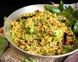 A picture of step 4 of Gongura Rice / Pulihora (Gongura / Red Sorrel Leaves Rice - Andhra / Telangana style).
