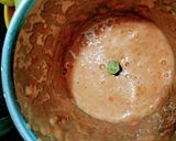 आलू टमाटर ग्रेवी के साथ उरद की कचौरी (aloo tamatar gravy ke saath urad ki kachori recipe in Hindi) रेसिपी चरण 1 फोटो