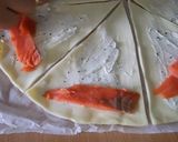 A picture of step 4 of Salmon Croissants.