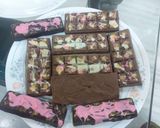 A picture of step 7 of Pista kunafa chocolate.