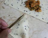 A picture of step 6 of Qeema samosa...