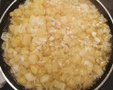 Foto del paso 3 de la receta: Revuelto de espárragos trigueros con patatas fritas