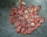 Foto langkah ke 3 dari resep 87. Tumis Buncis dengan Sosis.