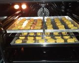 Foto langkah ke 2 dari resep Corn Flake Cookies.