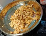 A picture of step 3 of Shu Si Kai(chicken in Kewpie Roasted Sesame Dressing).