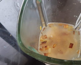 Foto del paso 3 de la receta: Pescadilla en salsa con pulpo y pota