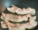 A picture of step 6 of Easy pancake with crispy bacon.