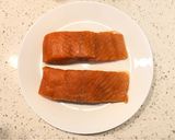 A picture of step 2 of Teriyaki Salmon Avocado Bowl.