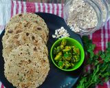 A picture of step 5 of Oats Coriander Biscuit Bhakhri.