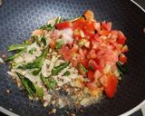 A picture of step 3 of Leftover Idly upma.