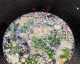 Foto del paso 2 de la receta: Mejillones en salsita de ajito y vino blanco