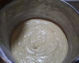 A picture of step 5 of Semi naked vanilla cake.