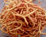 A picture of step 5 of Chatpati masaledar sev.