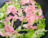 Foto del paso 2 de la receta: NASI GORENG (arroz frito malayo)