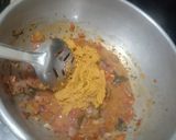 உடைத்து ஊற்றிய முட்டை குழம்பு(muttai kulambu recipe in tamil) ரெசிபி ஸ்டேப் 4 புகைப்படம்