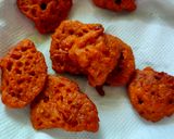 A picture of step 2 of Chinese pakora.