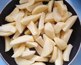 A picture of step 1 of Fries/chips #4 weekchallenge.