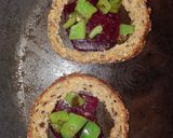 Céklás szendvics, salátával recept fázis 2 fotója
