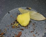 A picture of step 2 of Bhandarewali aloo ki sabzi (Indian Potato Curry).