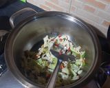 A picture of step 2 of Baked vegetable spaghetti with white sauce.